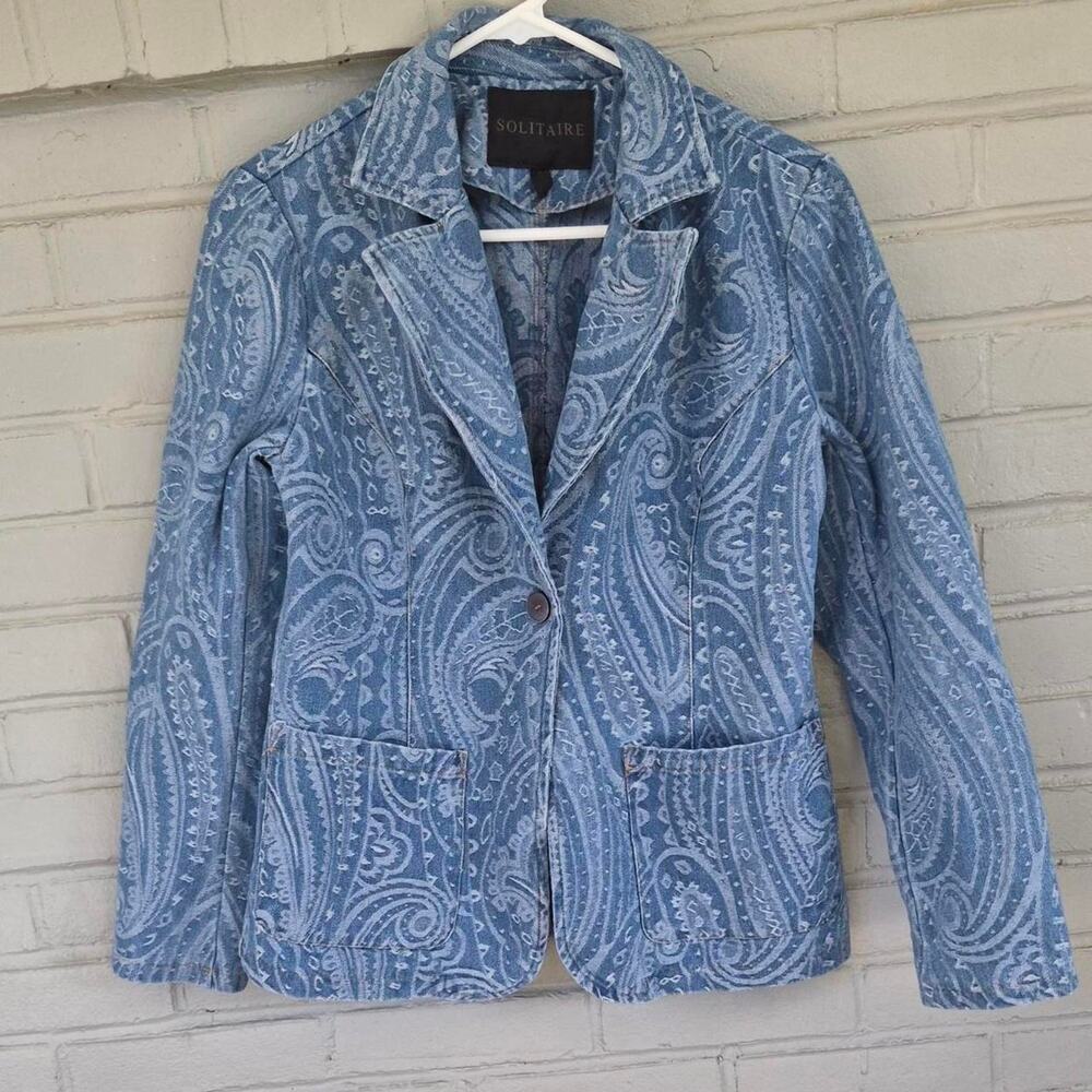Solitaire contemporary tailored blazer jacket